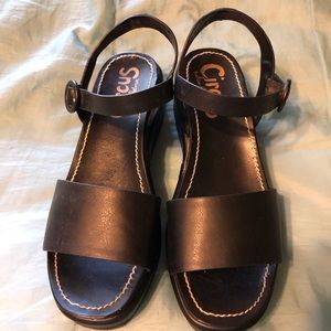 Circus by Sam Edelman 
Black Sarah Platform Sandal- -8M